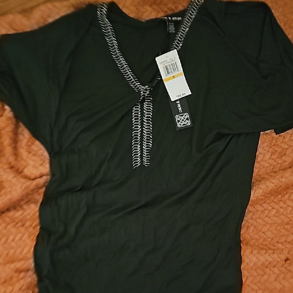 Cable and gauge Green V-Neck Top with Chain Detail